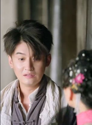 我有一扇奇跡雙穿門（跨時(shí)空倒?fàn)斂控溬u物資先賺到三個(gè)億）(全集)