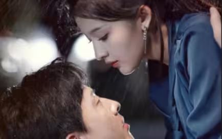 秦總為愛去打雜（半路撿個總裁老公）(全集)