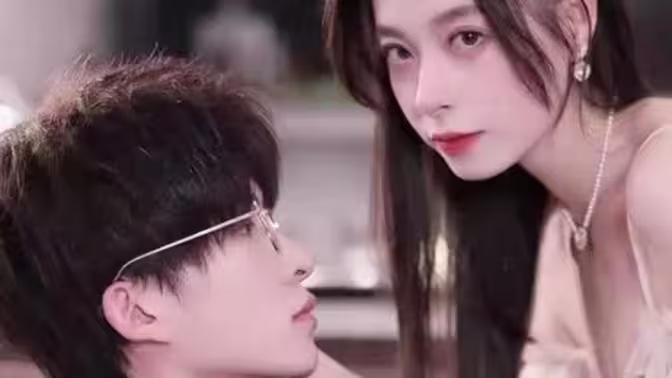 離婚后，夫人成了千億大佬(全集)