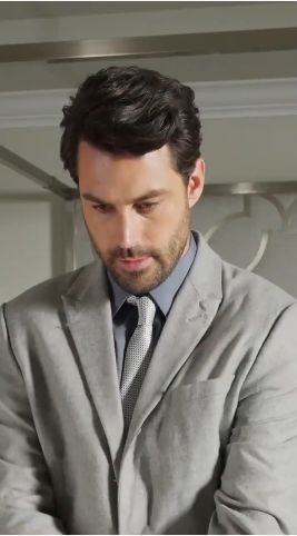 她藏起孕肚離職，禁欲上司急瘋了(全集)