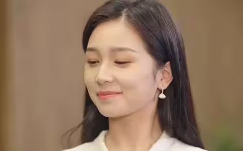 紅薯當(dāng)彩禮，迎娶百億女總裁（我把紅薯賣了十個億）(全集)